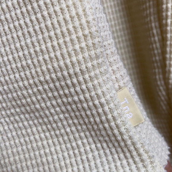 Tna by Aritzia Crew neck waffle long sleeve sweater - Picture 3 of 6